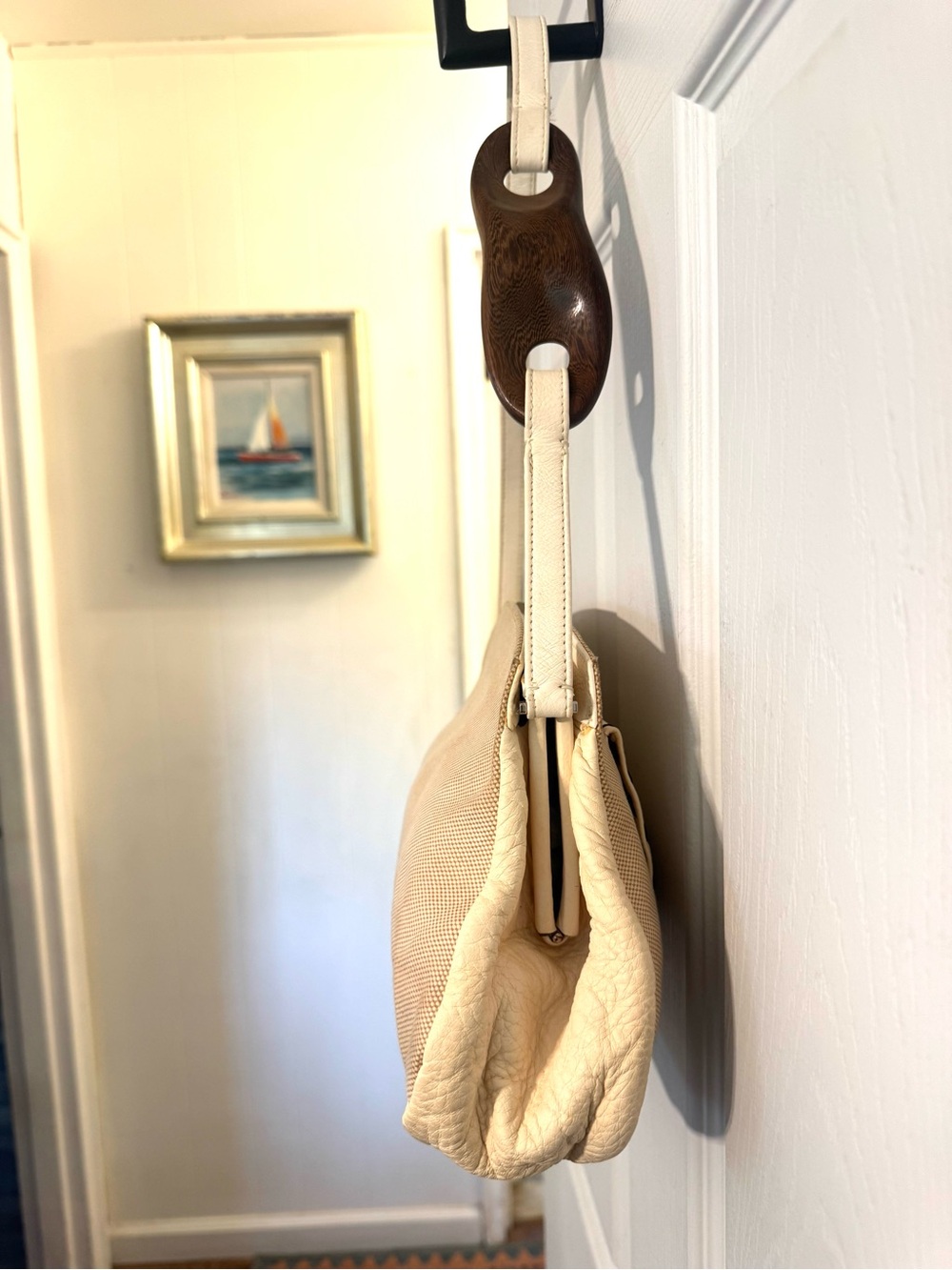 Vintage Escada Exotics Neutral Cream & Tan Shoulder Bag with Wood Accent - Picture 4 of 9